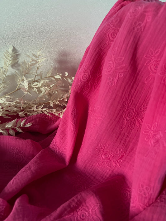 Coupon 2m - Double Gaze Brodée Fleurs Fuschia