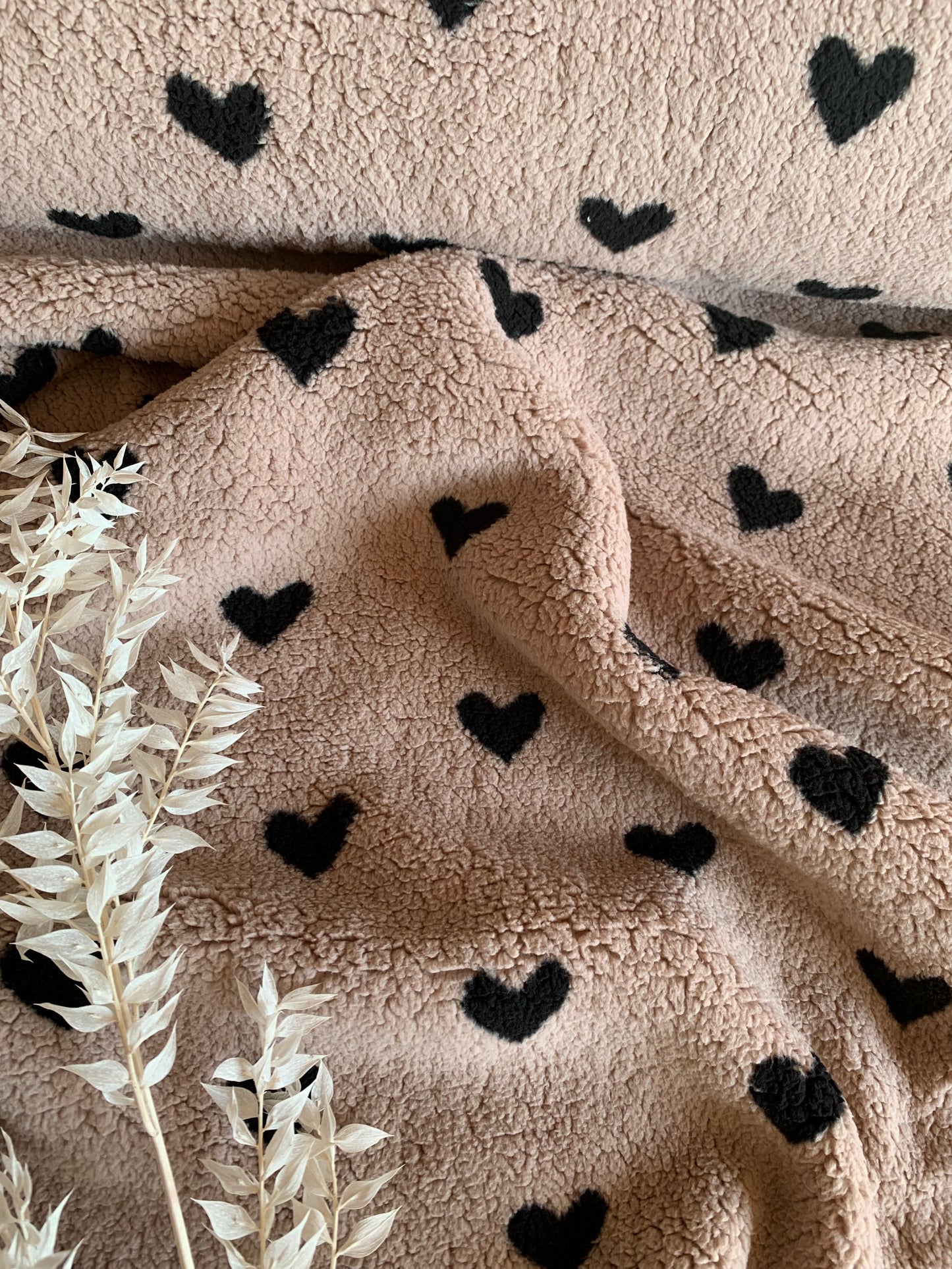 Sherpa Cœurs fond beige taupe