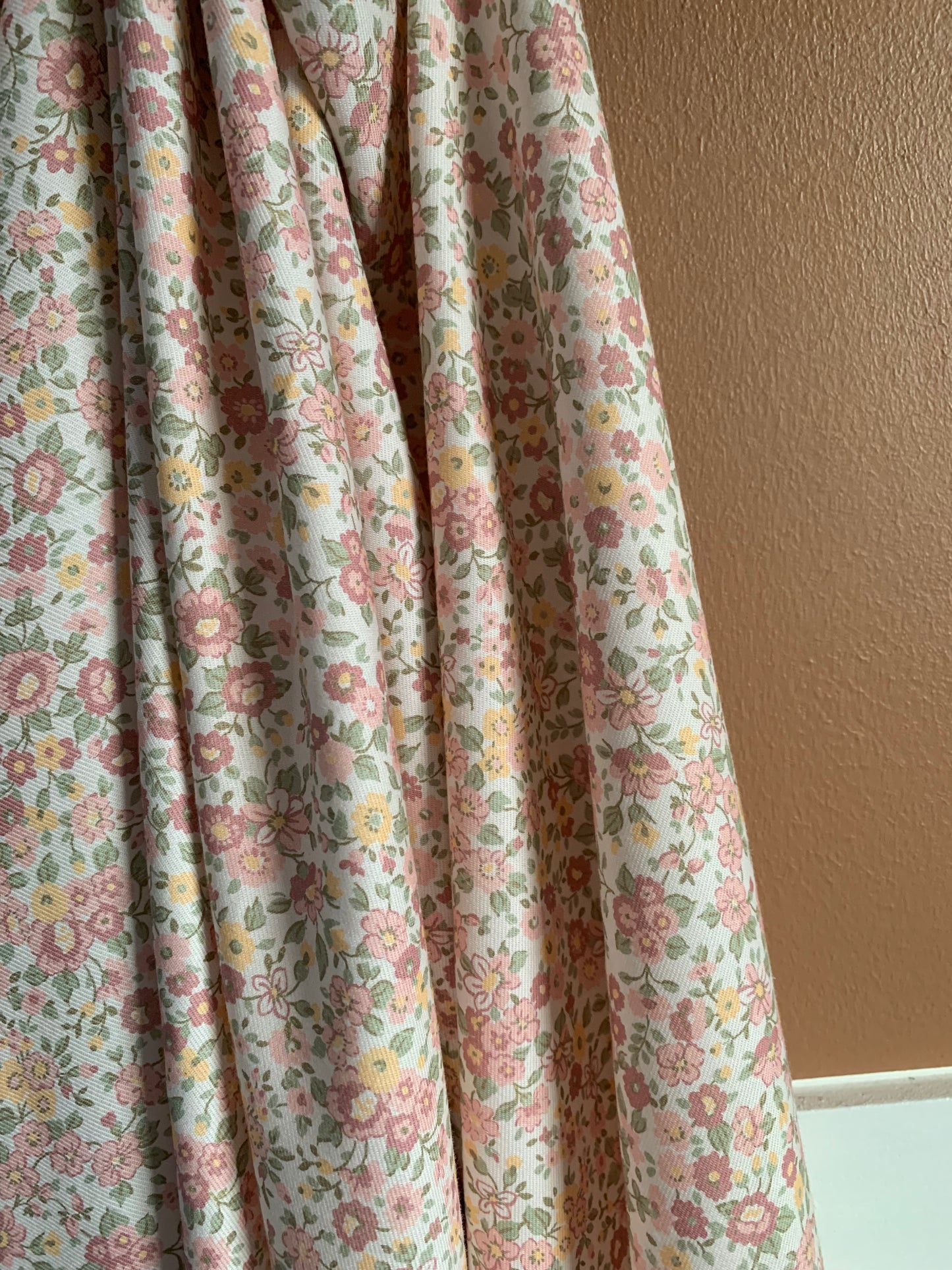 Coton Imprimé Bio Champêtre Rose et Vert