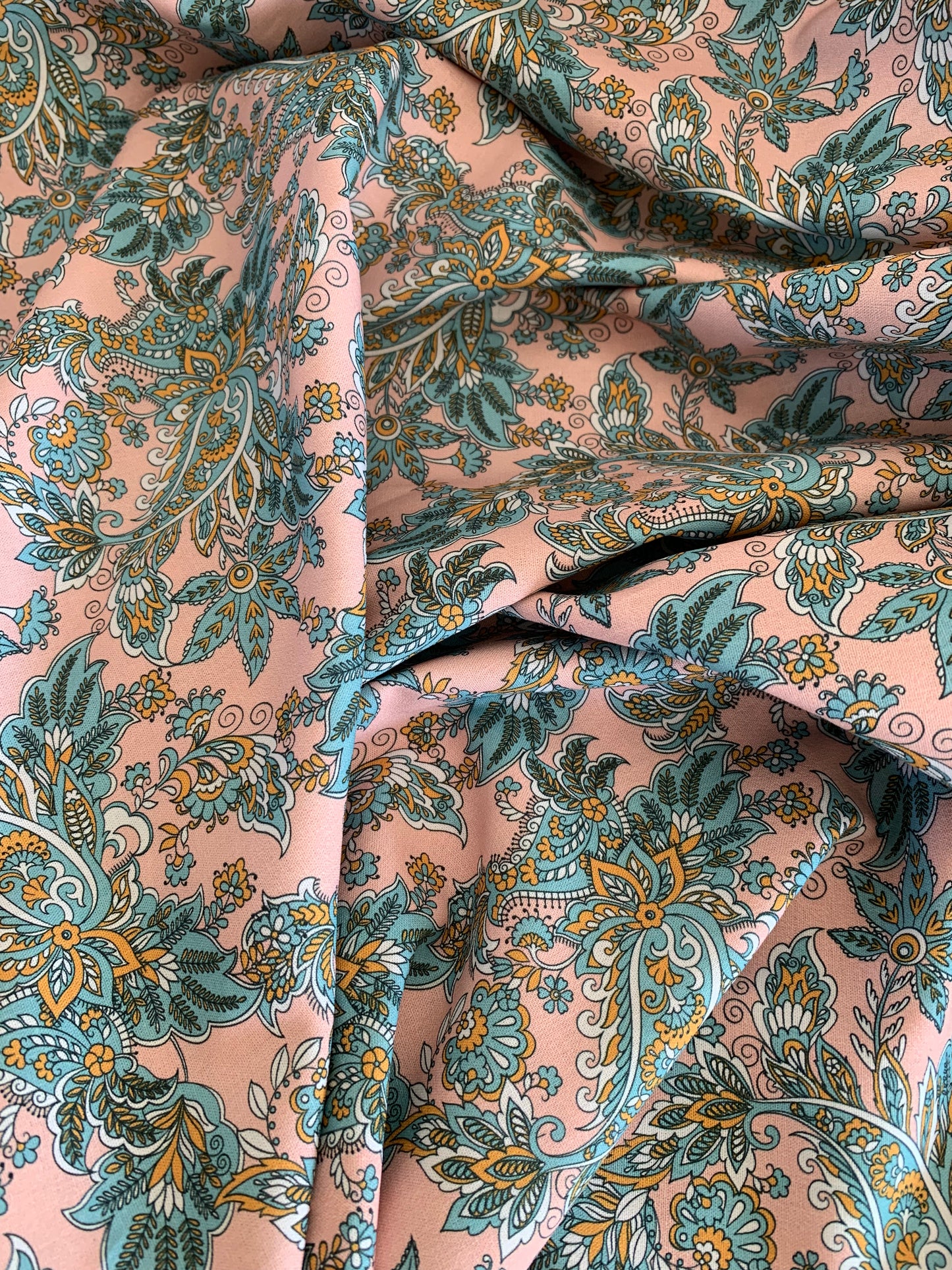 Popeline de coton Paisley Rose et Bleue