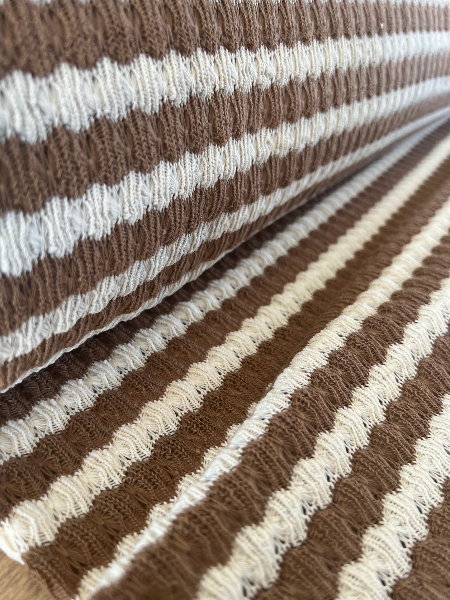 Jacquard Tricoté Rayures Camel
