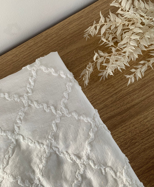 Coton brodé Texturé Carreau