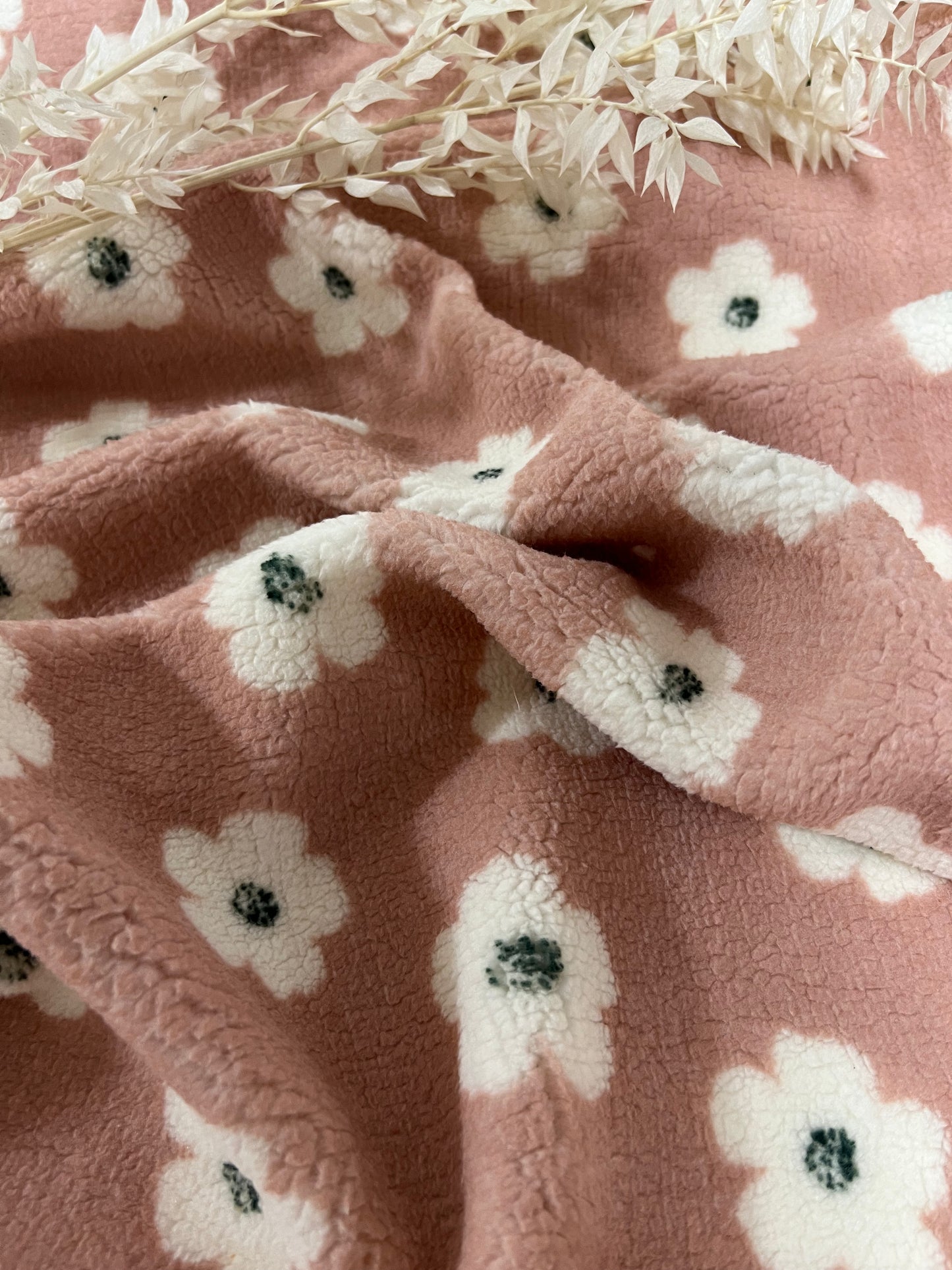 Tissu Sherpa Imprimé  Rose / Blanc