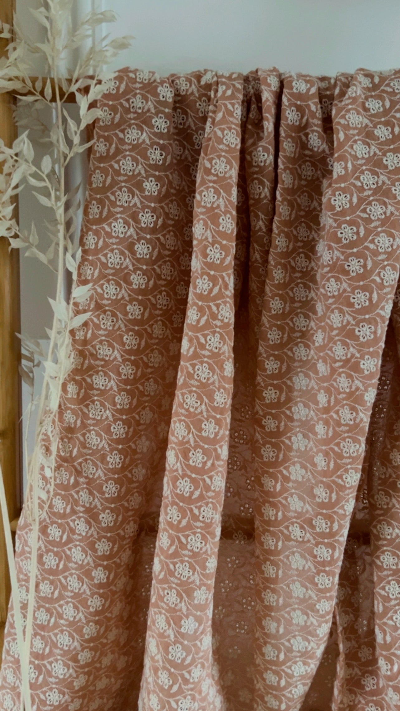 Broderie Anglaise Saumon