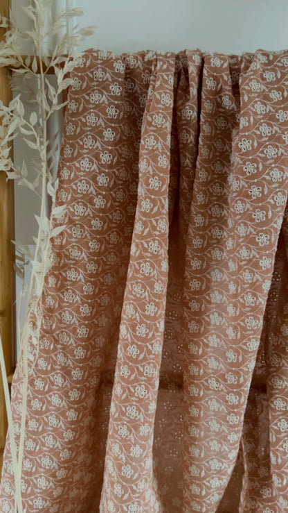 Broderie Anglaise Saumon