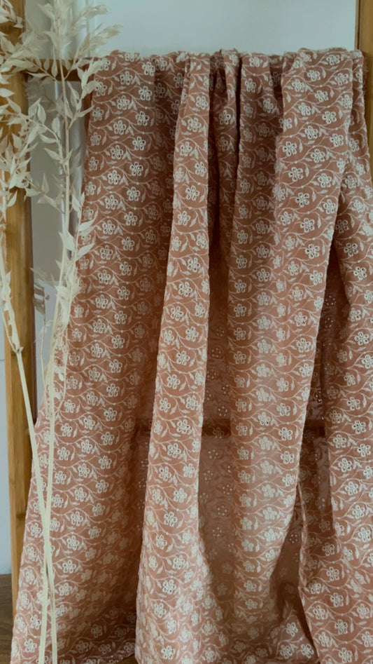 Broderie Anglaise Saumon