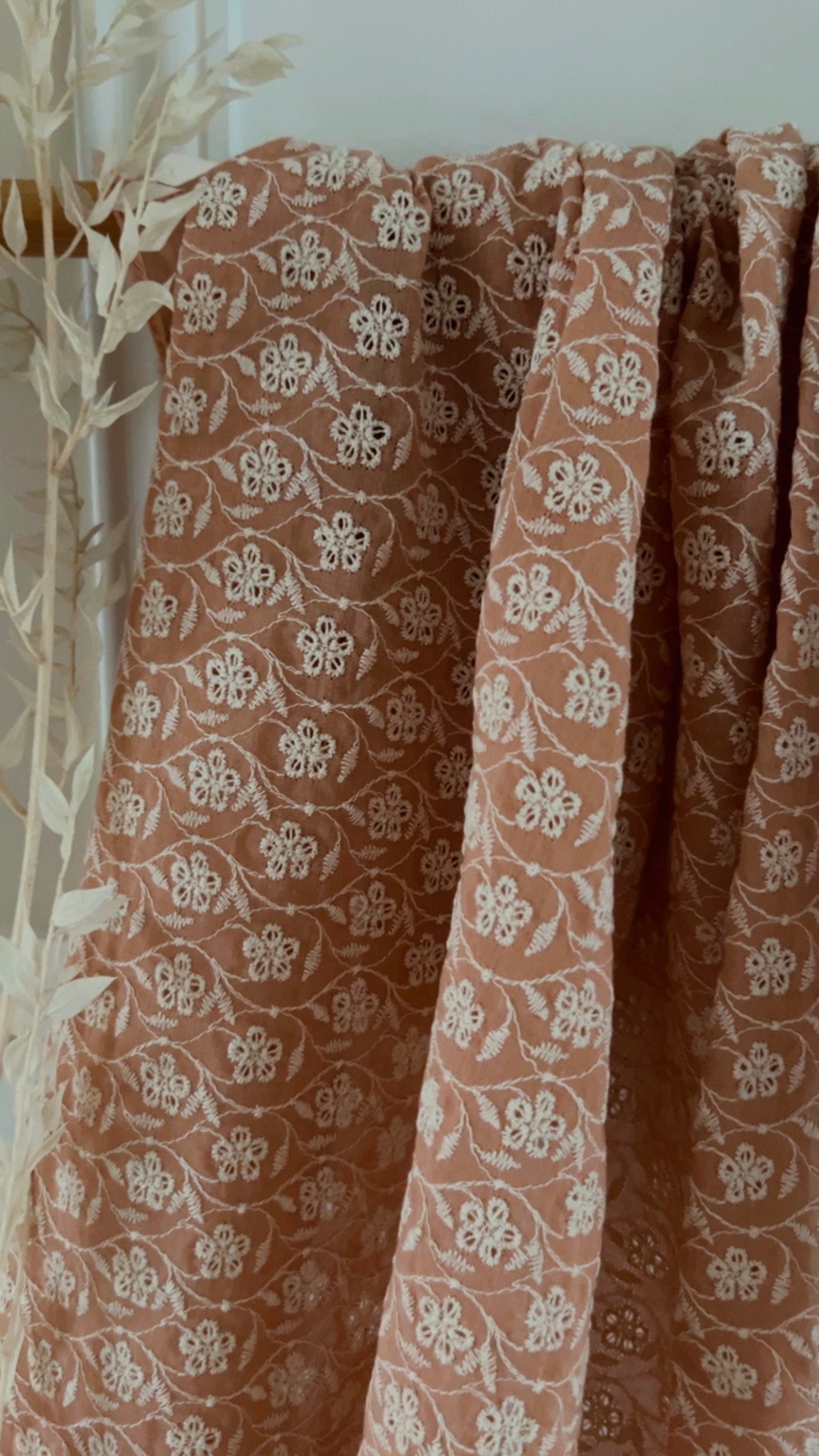 Broderie Anglaise Saumon
