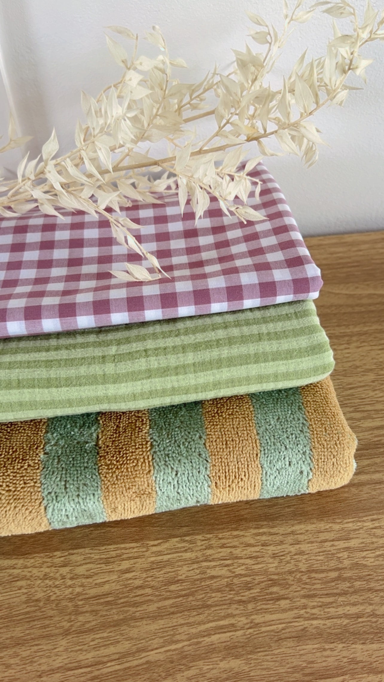 Double gaze tissée teint stripes vert clair / amande