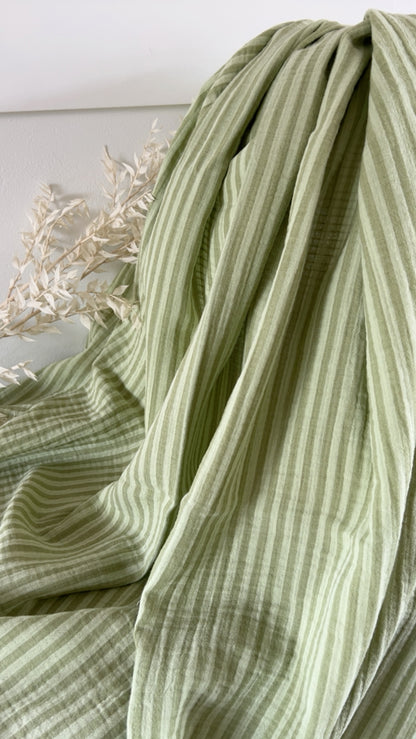 Double gaze tissée teint stripes vert clair / amande