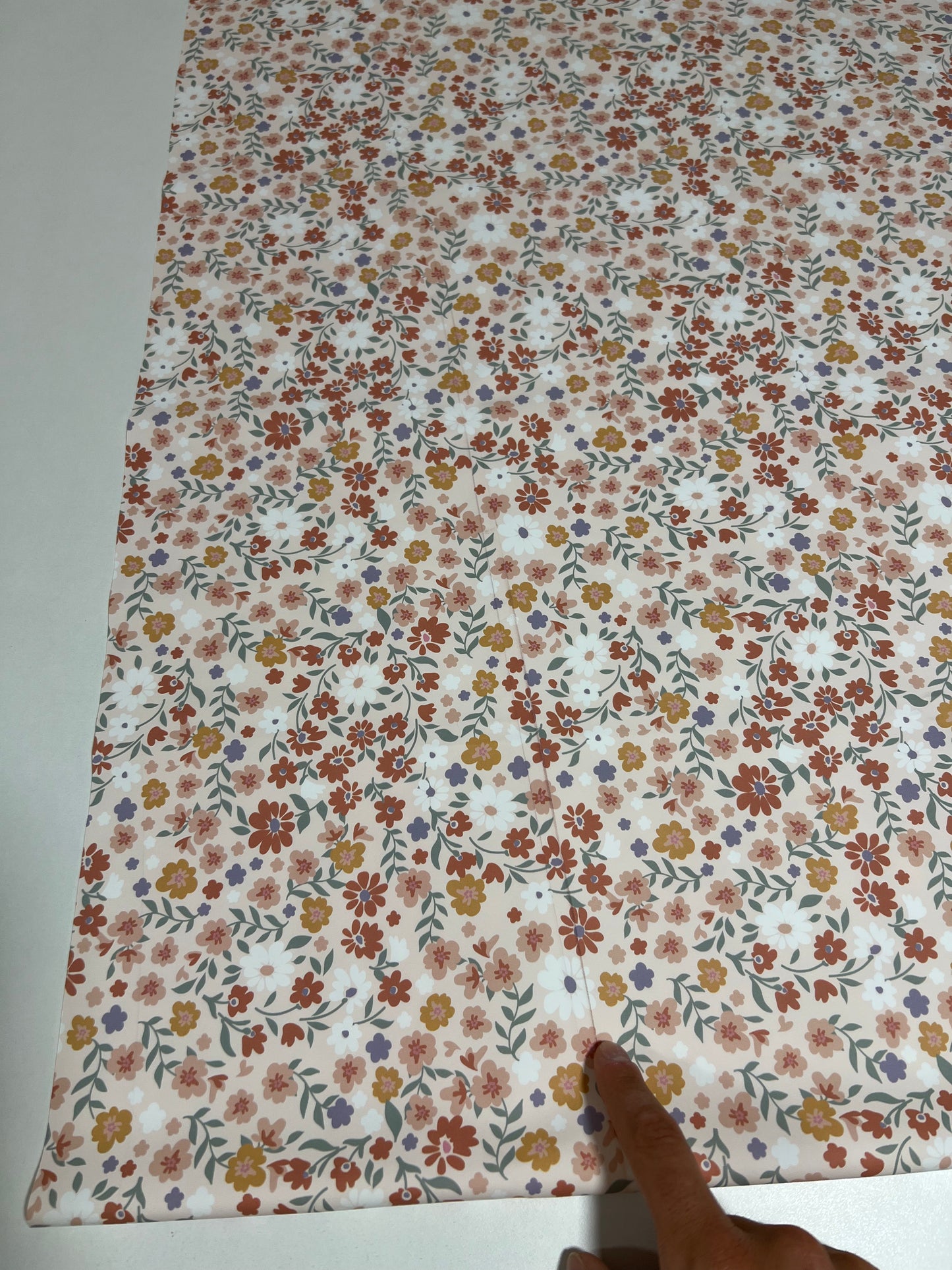 Coupon 0,70 m - Tissu Imperméable Fleurs Rose