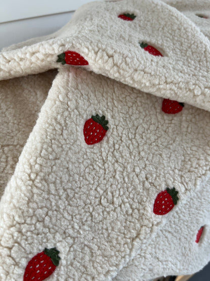 Sherpa Brodé Fraises