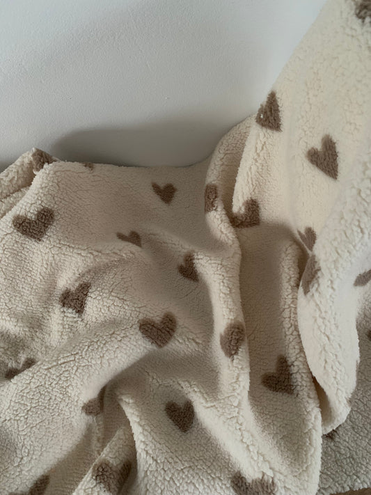 Tissu sherpa Mouton Coeurs Naturel