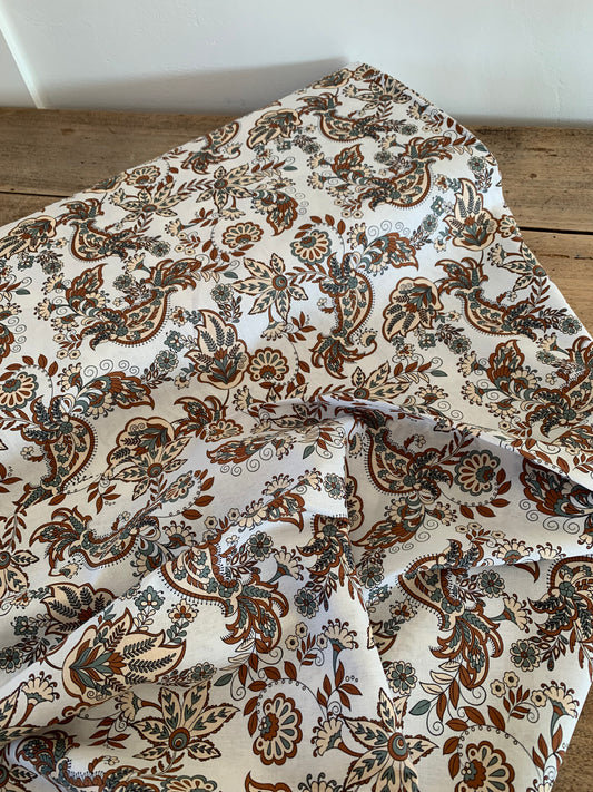 Popeline de coton Paisley Camel